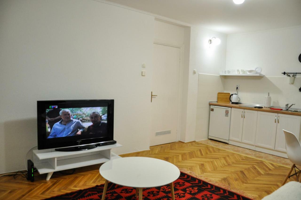 Zvekir - Old Town Apartment Sarajevo Ngoại thất bức ảnh